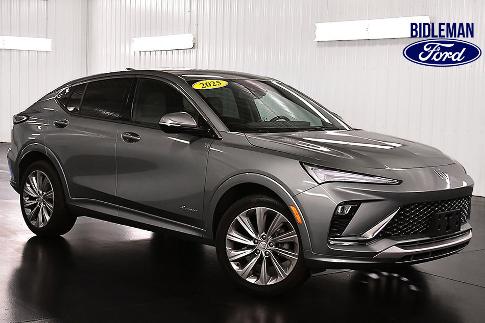 Used 2025 Buick Envista Avenir FWD image 1