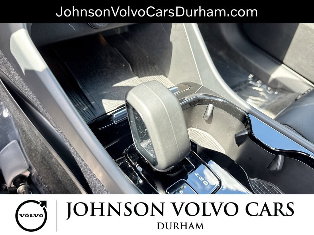 Used 2023 Volvo C40 Recharge Core AWD/4WD image 23