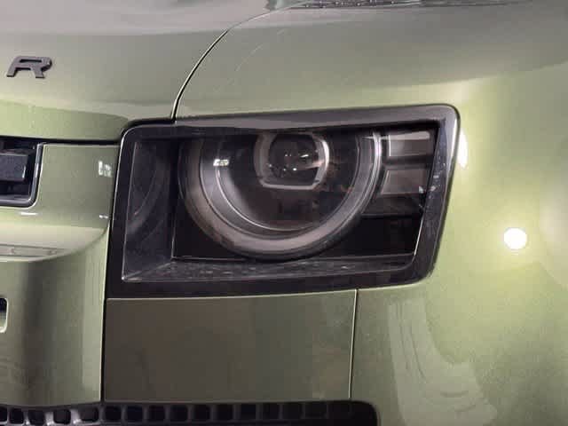 New 2026 Land Rover Defender 110 X-Dynamic SE AWD/4WD image 12