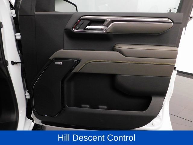 Used 2024 Chevrolet Silverado 1500 ZR2 w/ Technology Package image 33