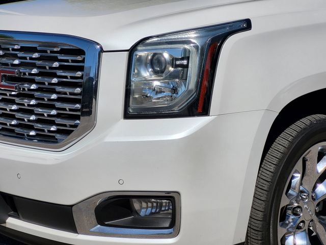 Used 2019 GMC Yukon XL Denali w/ Denali Ultimate Package AWD/4WD image 5