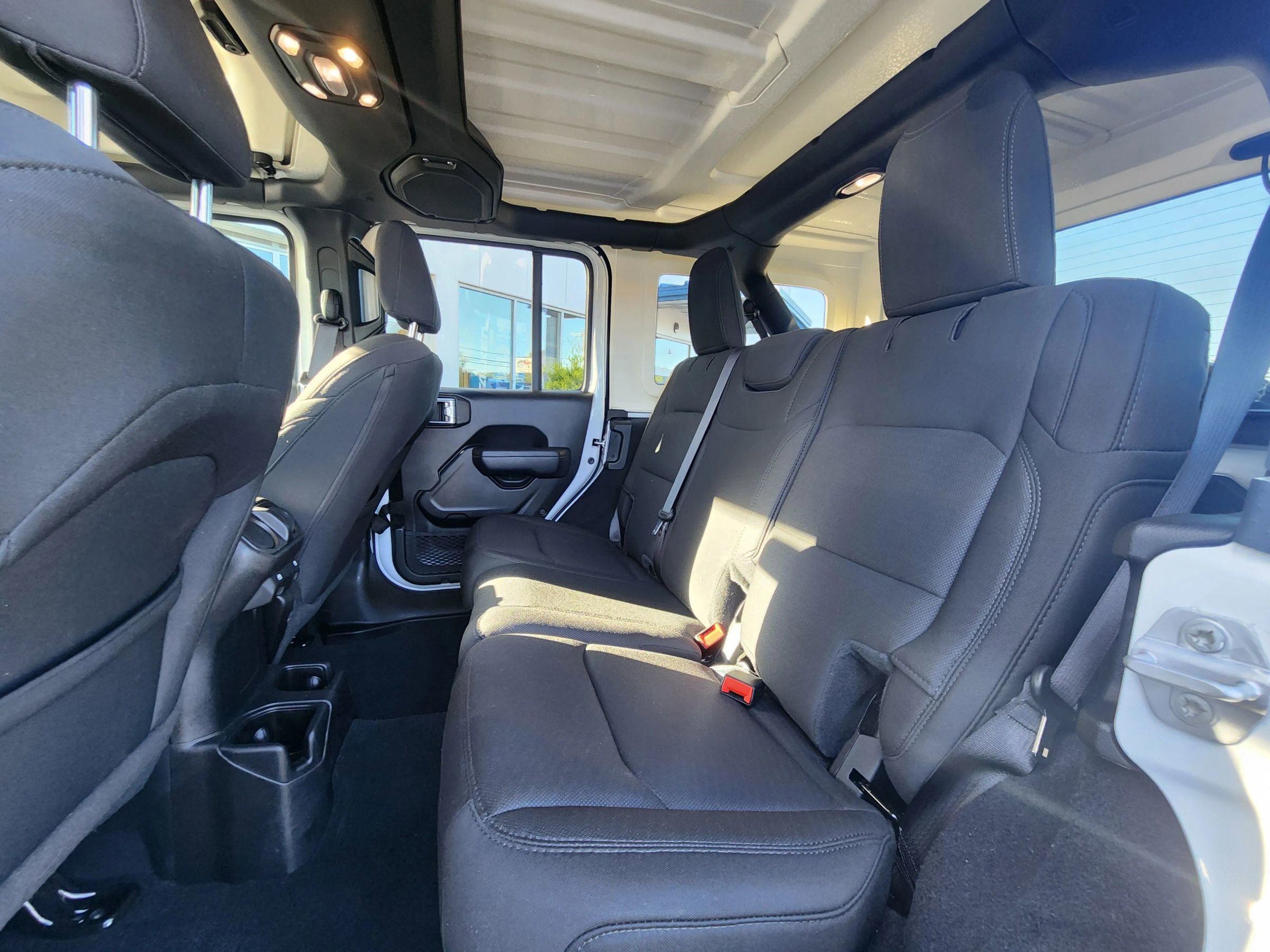 Used 2022 Jeep Wrangler Unlimited Sport image 45