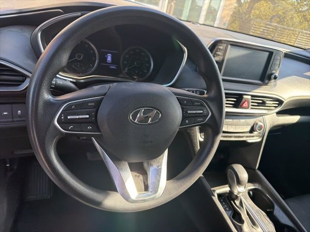 Used 2020 Hyundai Santa Fe SE image 12