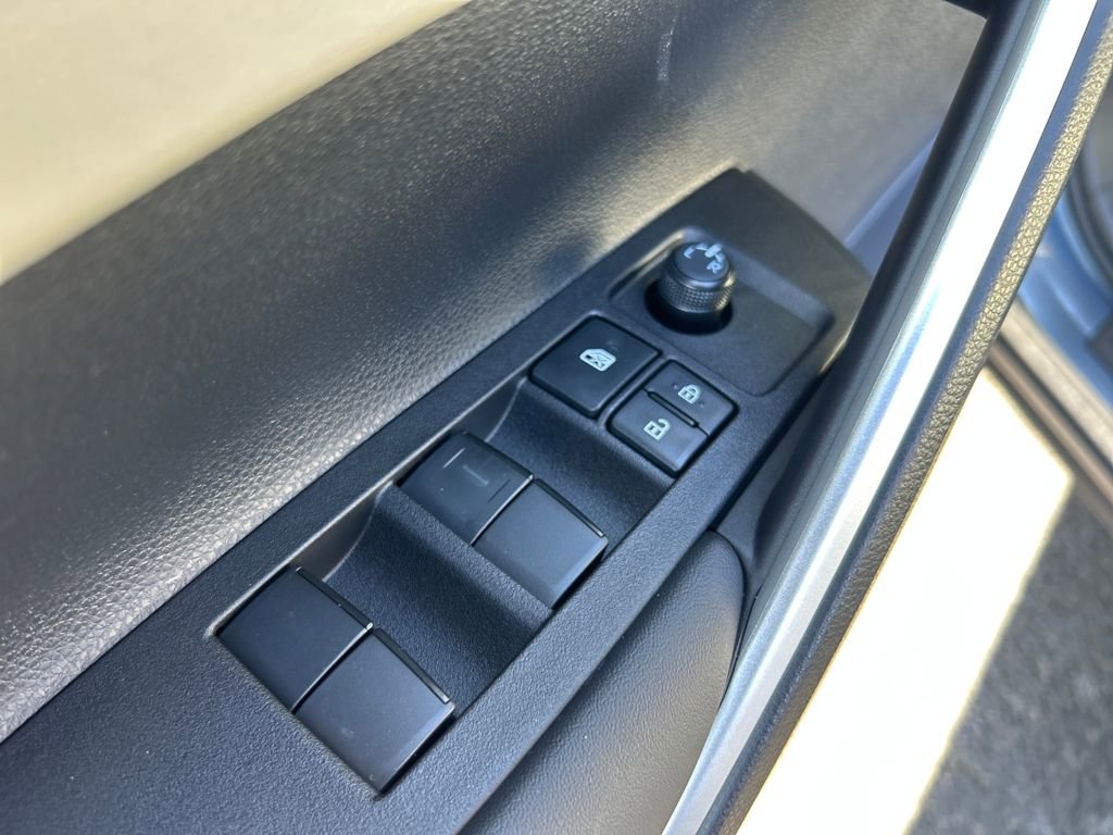 New 2026 Toyota Corolla Cross L image 11