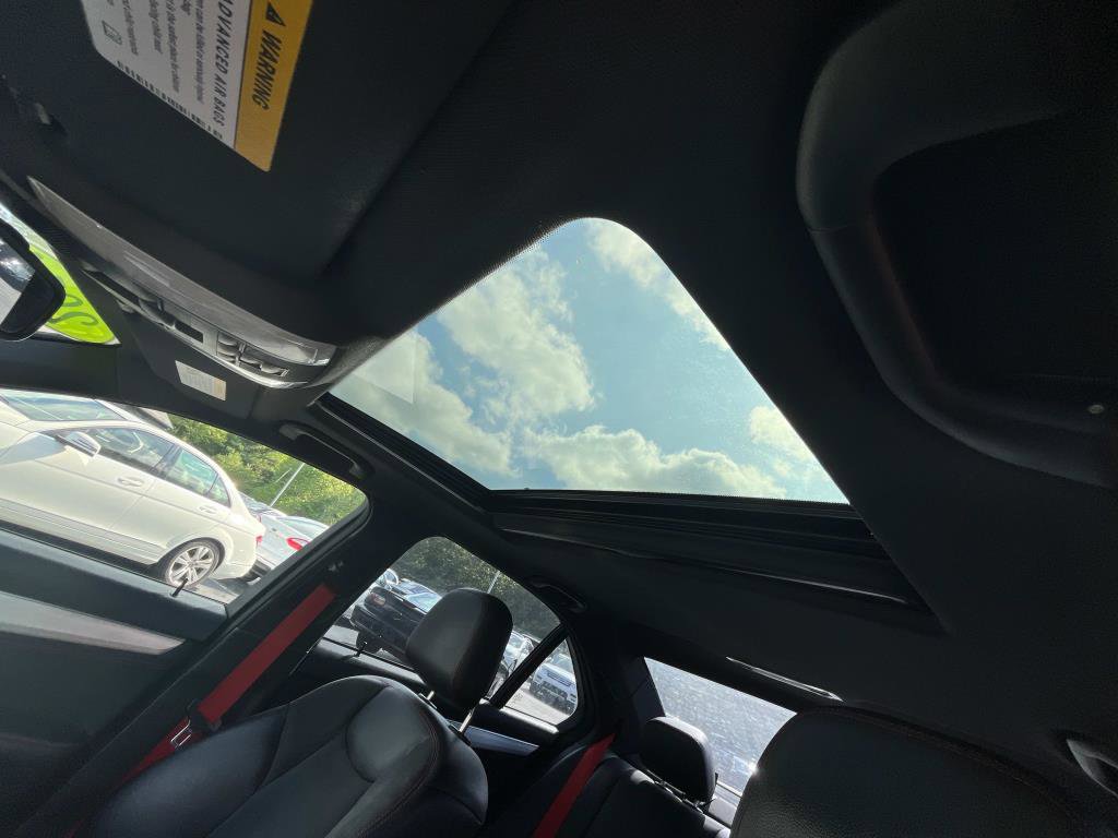 Used 2014 Mercedes-Benz C 300 Sport image 22