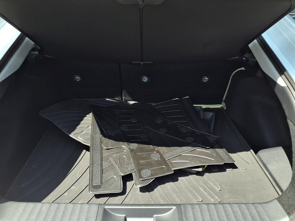 Certified 2026 Toyota Prius XLE FWD image 8
