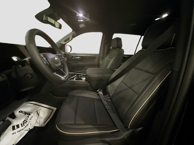 New 2025 Chevrolet Suburban Premier image 23