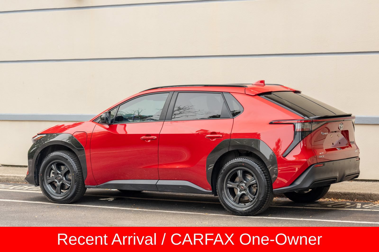 Used 2024 Toyota bZ4X AWD w/ Weather Package image 5