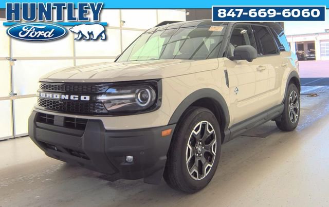 Used 2025 Ford Bronco Sport Outer Banks w/ Outer Banks Tech Package+ image 1