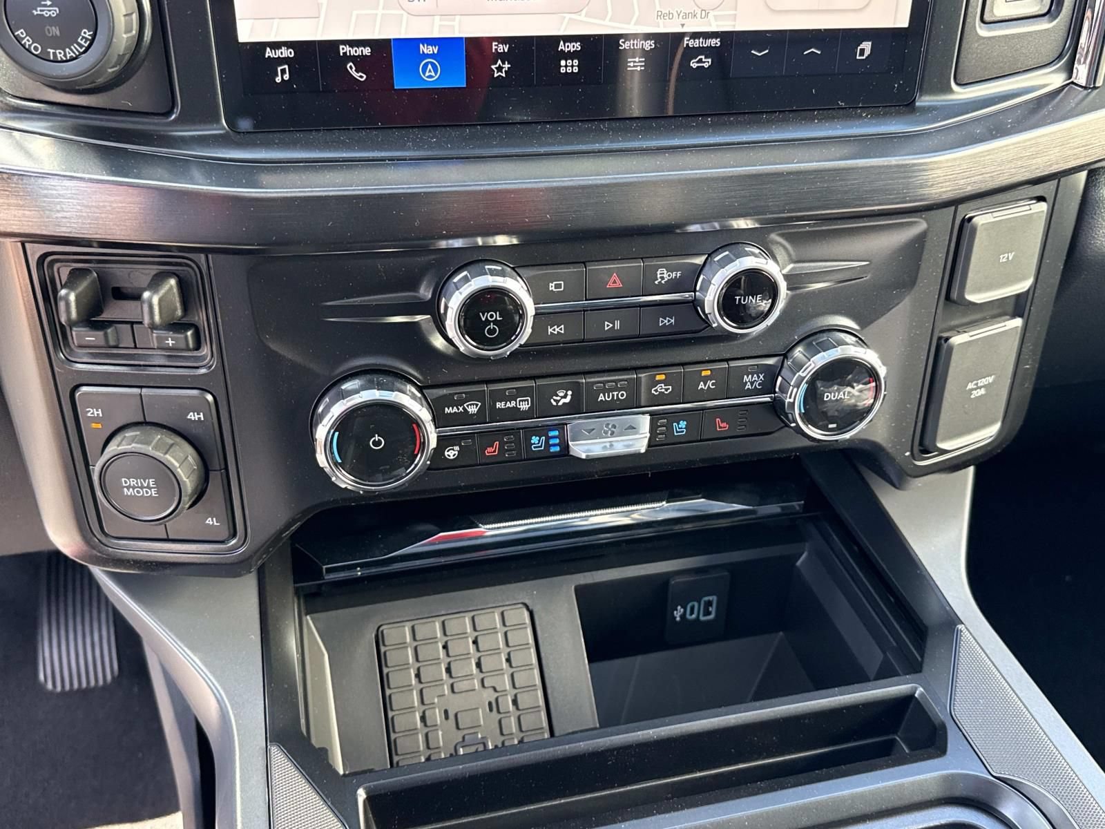 New 2026 Ford F350 Lariat w/ Lariat Ultimate Package AWD/4WD image 16