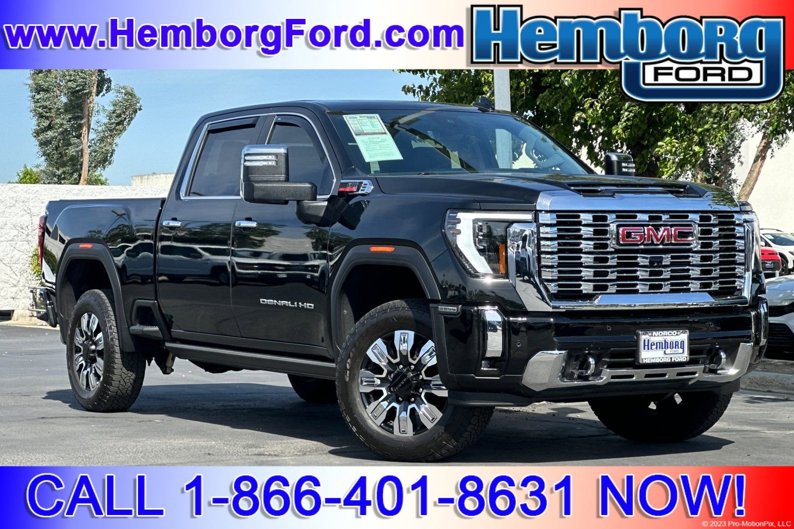 Used 2025 GMC Sierra 2500 Denali w/ Max Trailering Package image 1