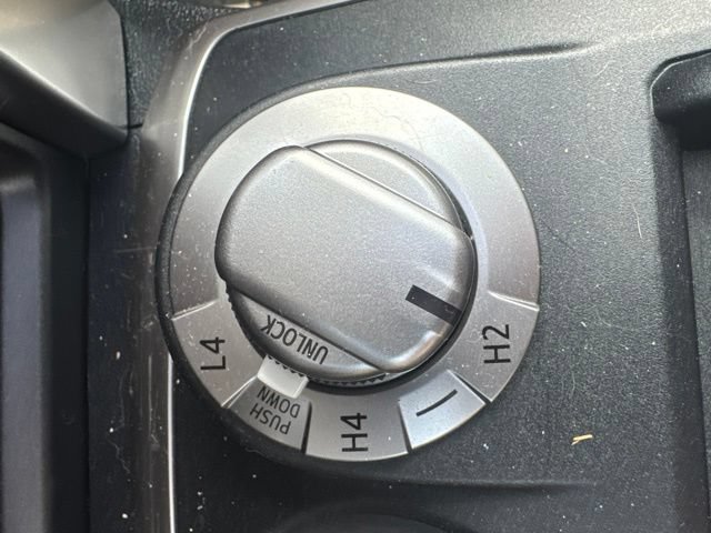 Used 2017 Toyota 4Runner SR5 Premium AWD/4WD image 11