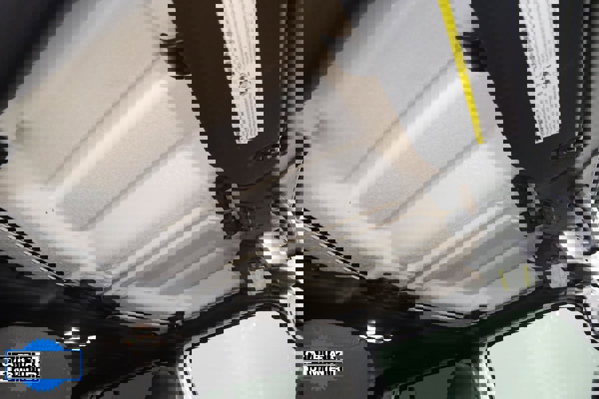 Used 2023 Jeep Gladiator Mojave w/ Cold Weather Group image 11