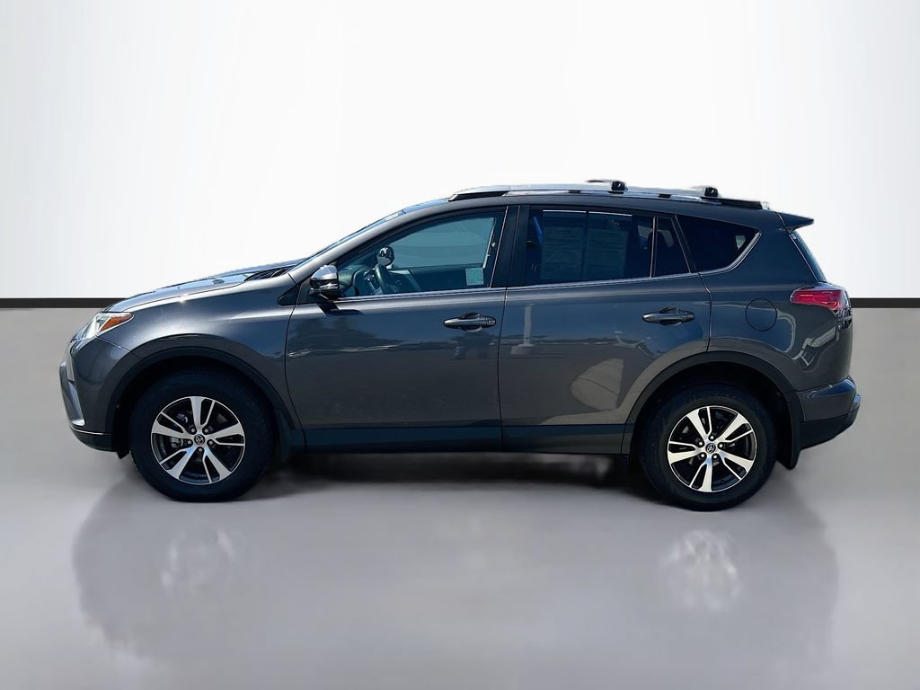 Used 2017 Toyota RAV4 XLE w/ Plus Extra Value Package FWD image 8