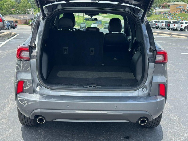 Used 2024 Ford Escape ST-Line w/ Tech Pack #1 FWD image 5
