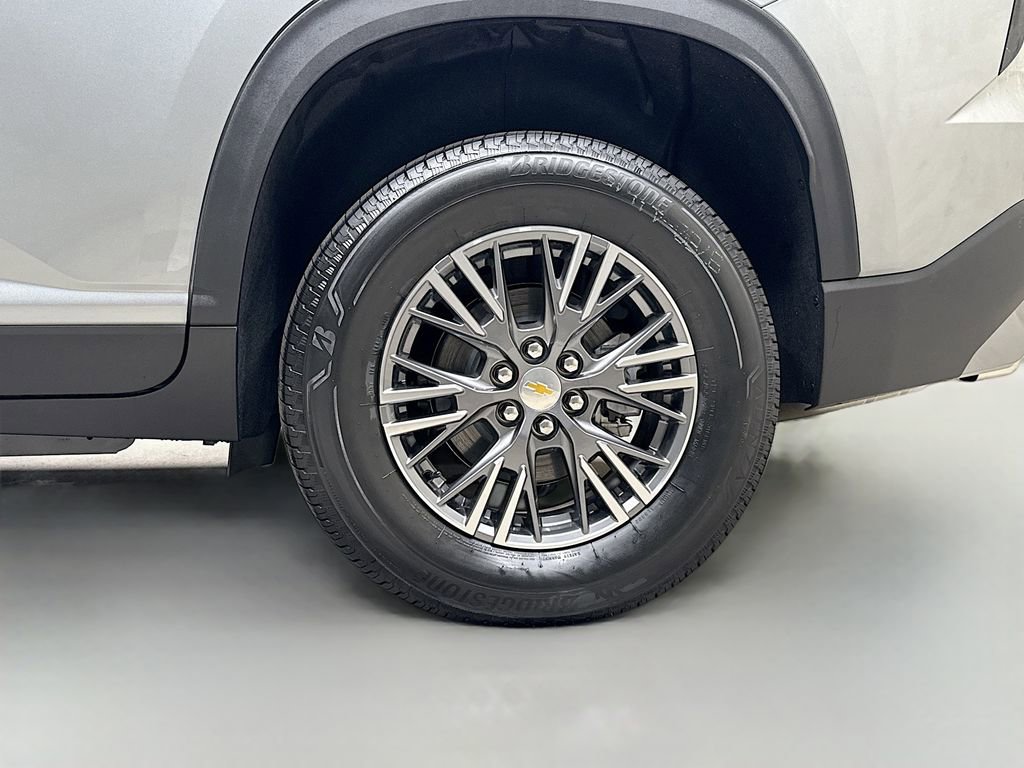 New 2026 Chevrolet Traverse LT w/ Driver Confidence Package image 32