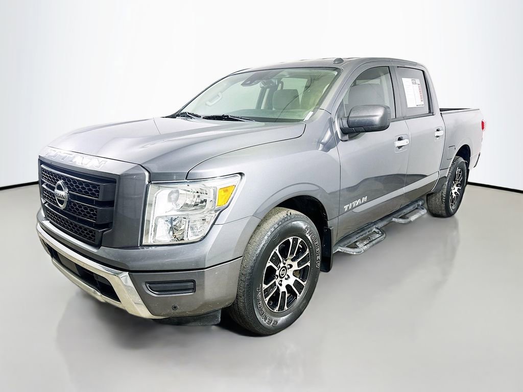 Used 2021 Nissan Titan SV w/ SV Convenience Package image 3