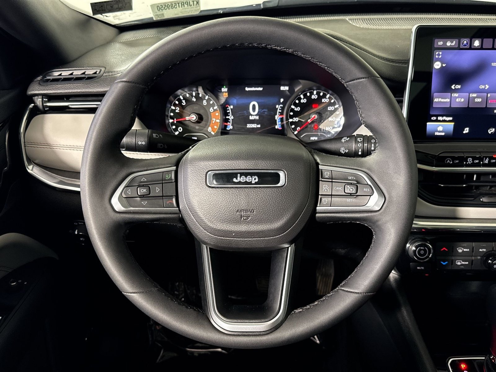 Used 2024 Jeep Compass Limited w/ Sun and Sound Group AWD/4WD image 16