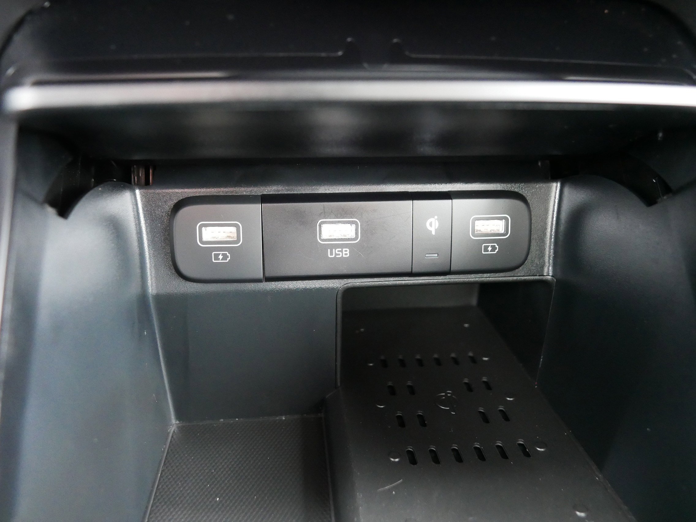 Certified 2023 Kia Sorento X-Line EX AWD/4WD image 33