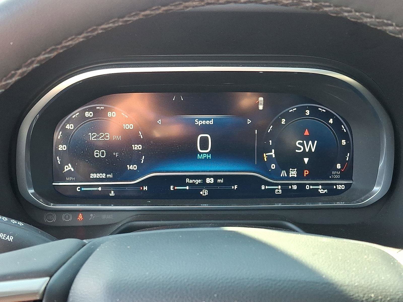 Used 2023 Chevrolet Suburban High Country image 21