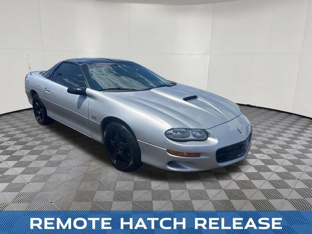 Used 1999 Chevrolet Camaro Z28 w/ SS Performance/Appearance Pkg RWD image 7