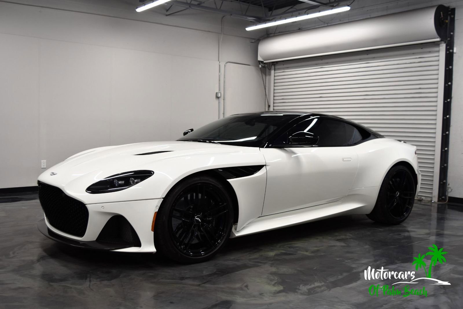 Used 2019 Aston Martin DBS Superleggera image 4