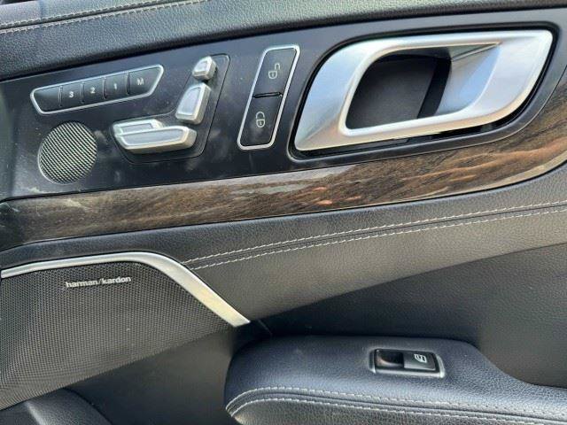 Used 2016 Mercedes-Benz SL 400 image 37