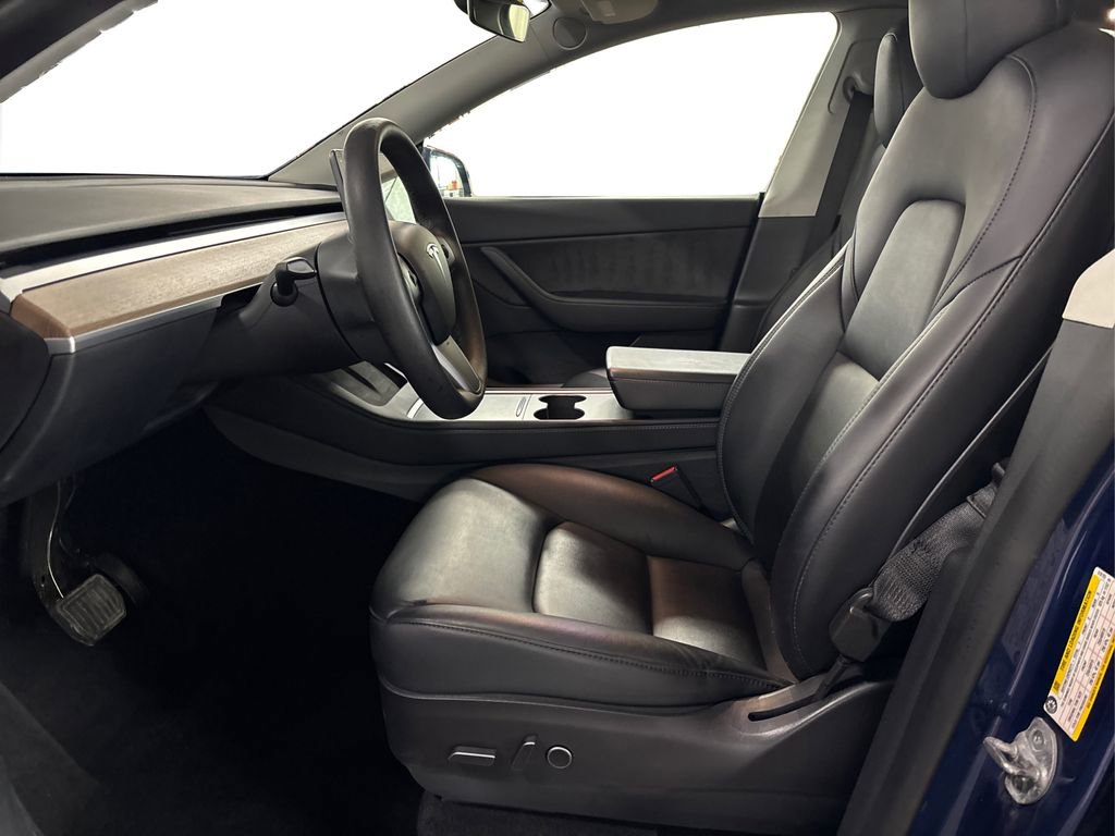 Used 2022 Tesla Model Y Long Range AWD/4WD image 9
