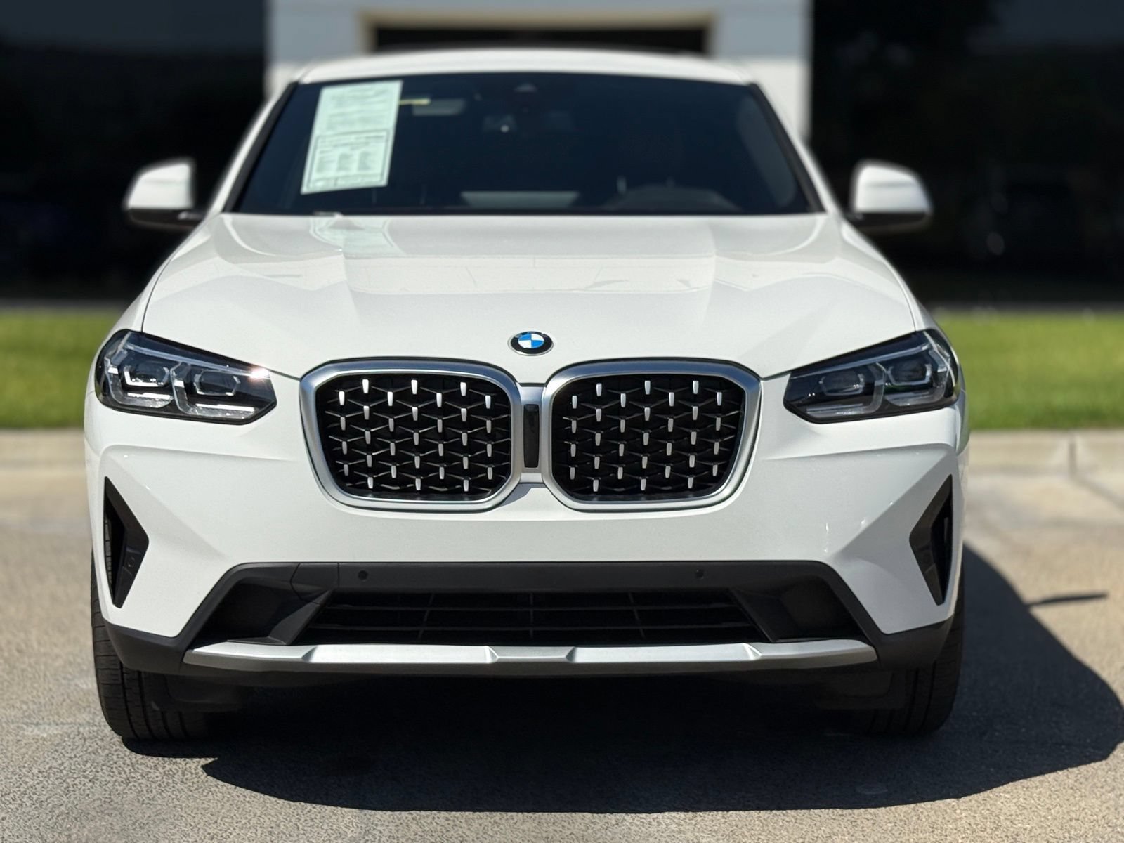 Used 2023 BMW X4 xDrive30i w/ Convenience Package AWD/4WD image 5