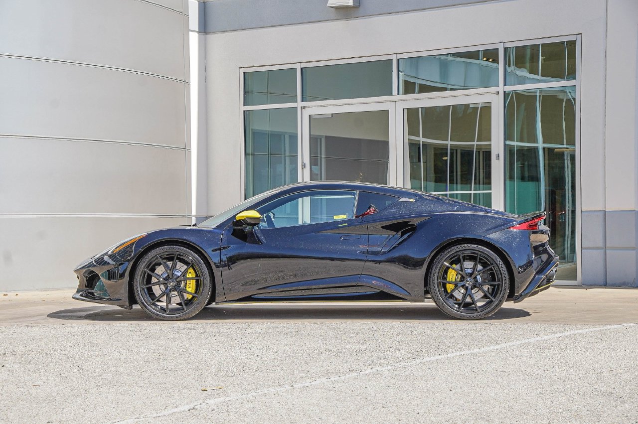 New 2026 Lotus Emira SE RWD image 11