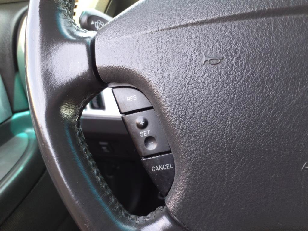 Used 2002 Ford Thunderbird Deluxe image 12