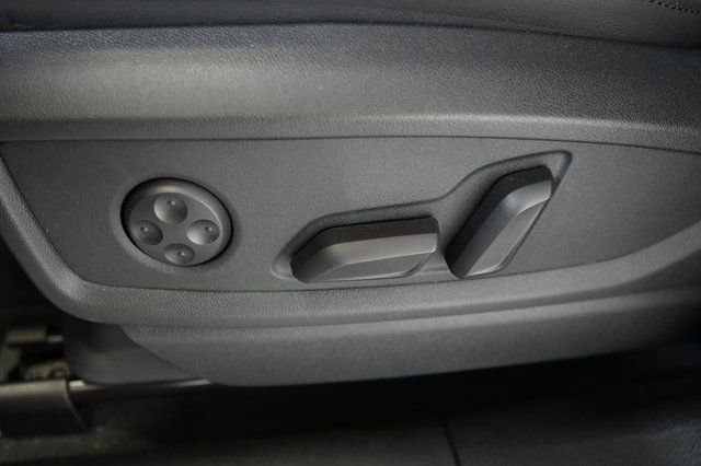 New 2025 Audi Q5 e Premium Plus image 25