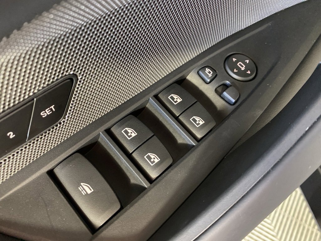 Certified 2024 BMW M4 xDrive Competition w/ Executive Package image 15