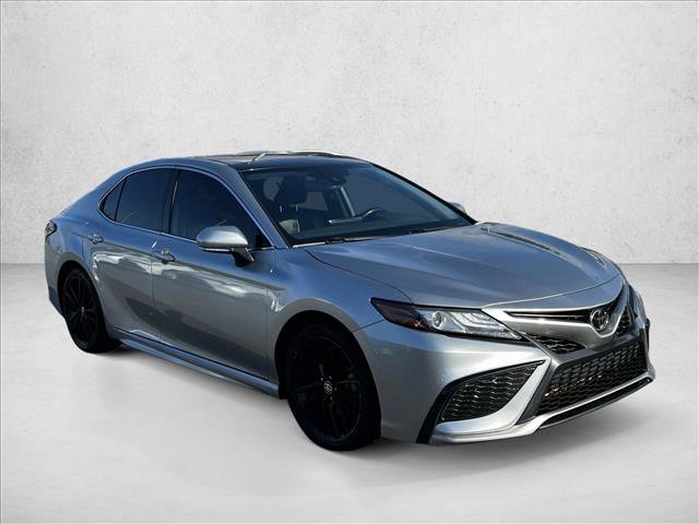 Used 2021 Toyota Camry XSE image 3