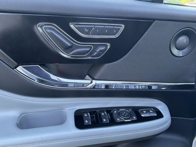Certified 2020 Lincoln Corsair Reserve w/ Equipment Group 202A AWD/4WD image 13