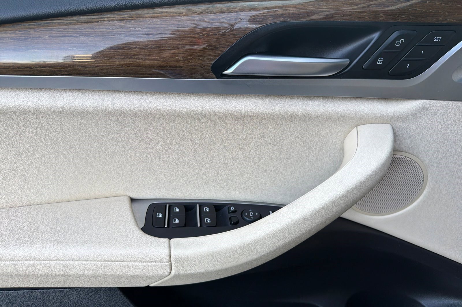 Used 2019 BMW X3 xDrive30i w/ Premium Package image 12