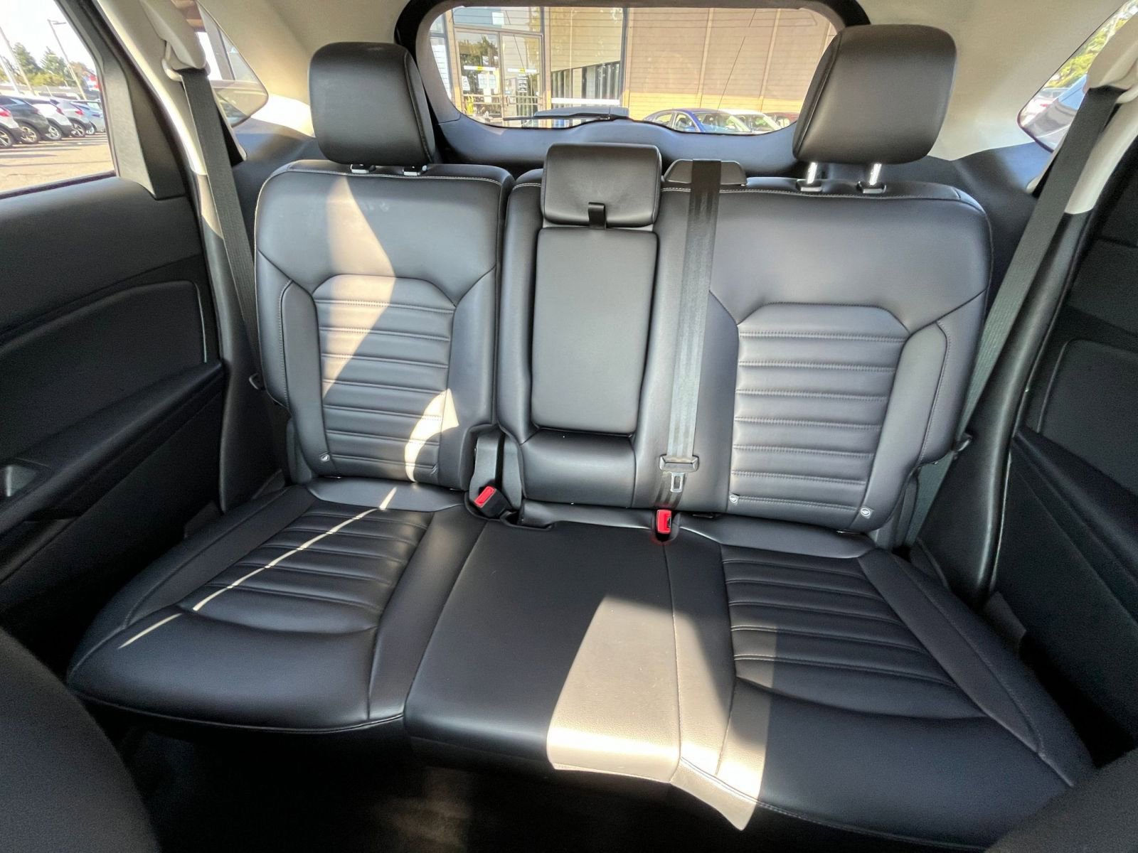 Used 2024 Ford Edge SEL image 38