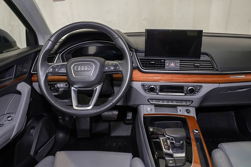 Used 2021 Audi Q5 Prestige w/ Prestige Package AWD/4WD image 7