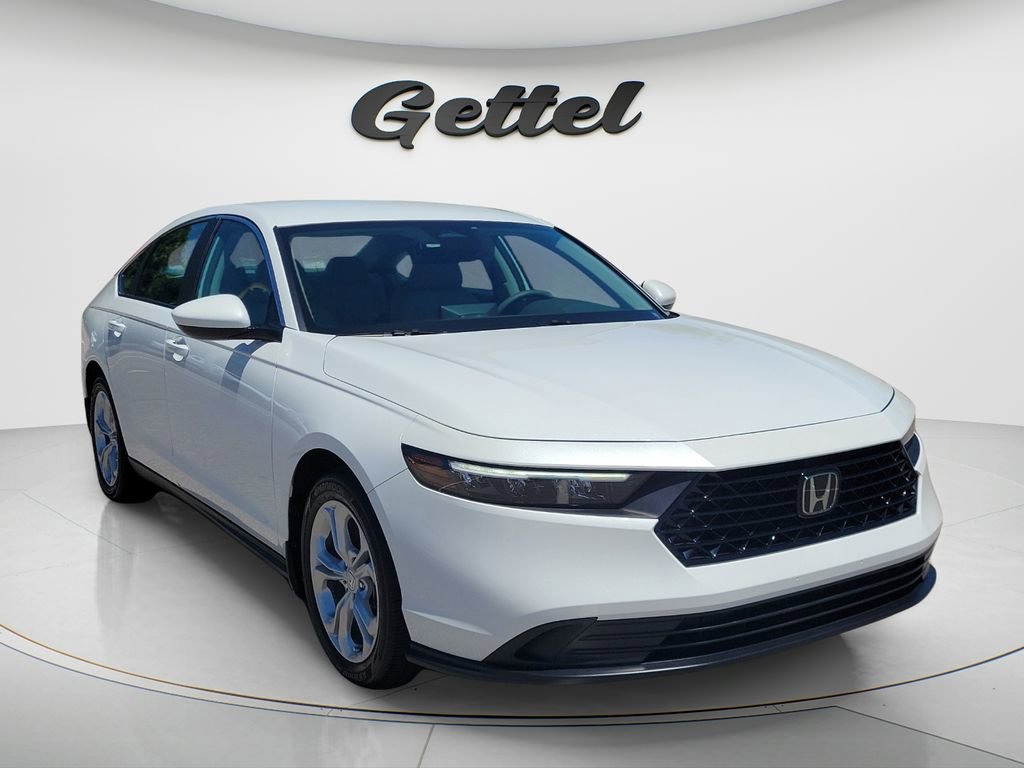 Used 2023 Honda Accord LX image 3