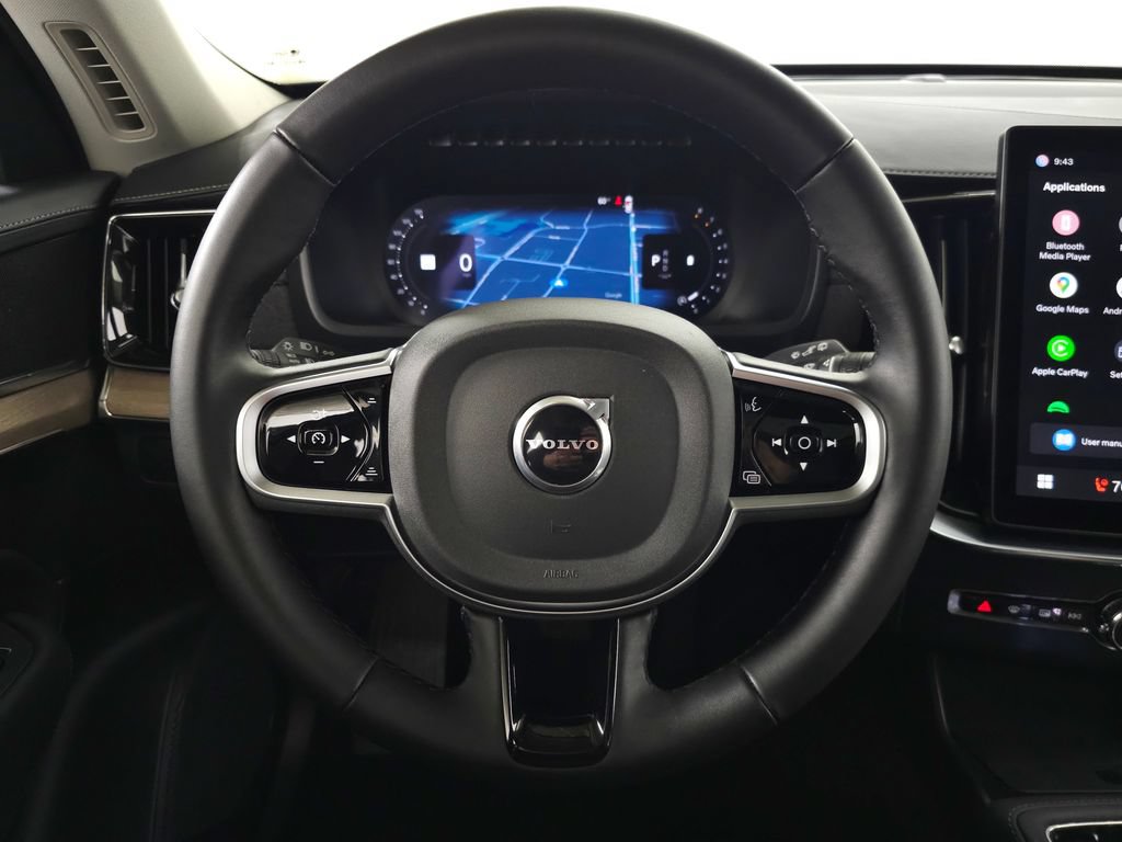Certified 2025 Volvo XC90 B5 Plus AWD/4WD image 20