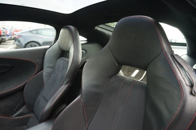 Used 2017 McLaren 570S RWD image 11