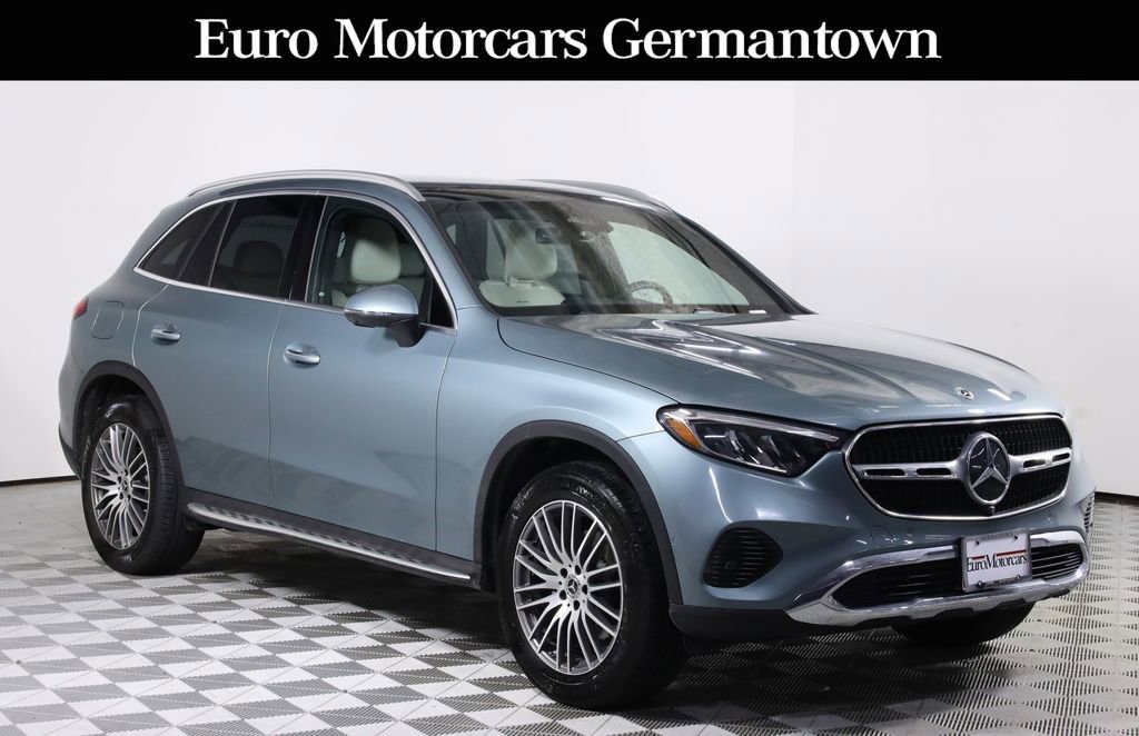 Certified 2026 Mercedes-Benz GLC 300 4MATIC image 1