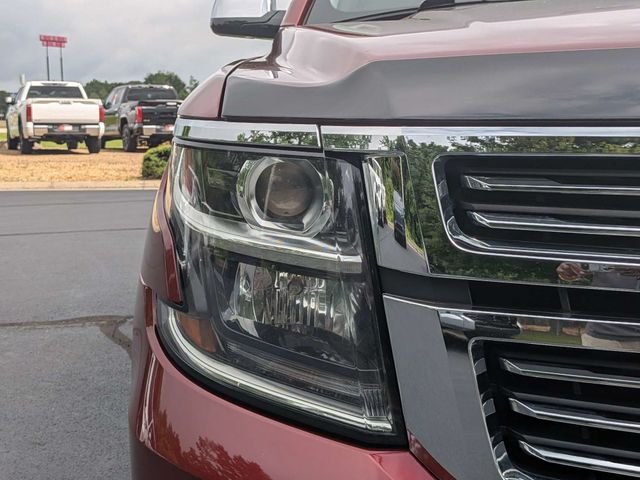 Used 2020 Chevrolet Suburban Premier w/ Premier Plus Edition AWD/4WD image 12
