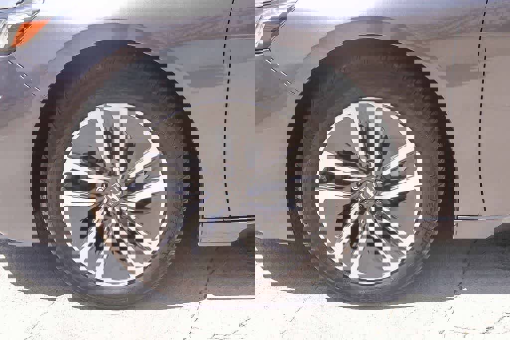 Used 2018 Honda Accord EX-L image 5