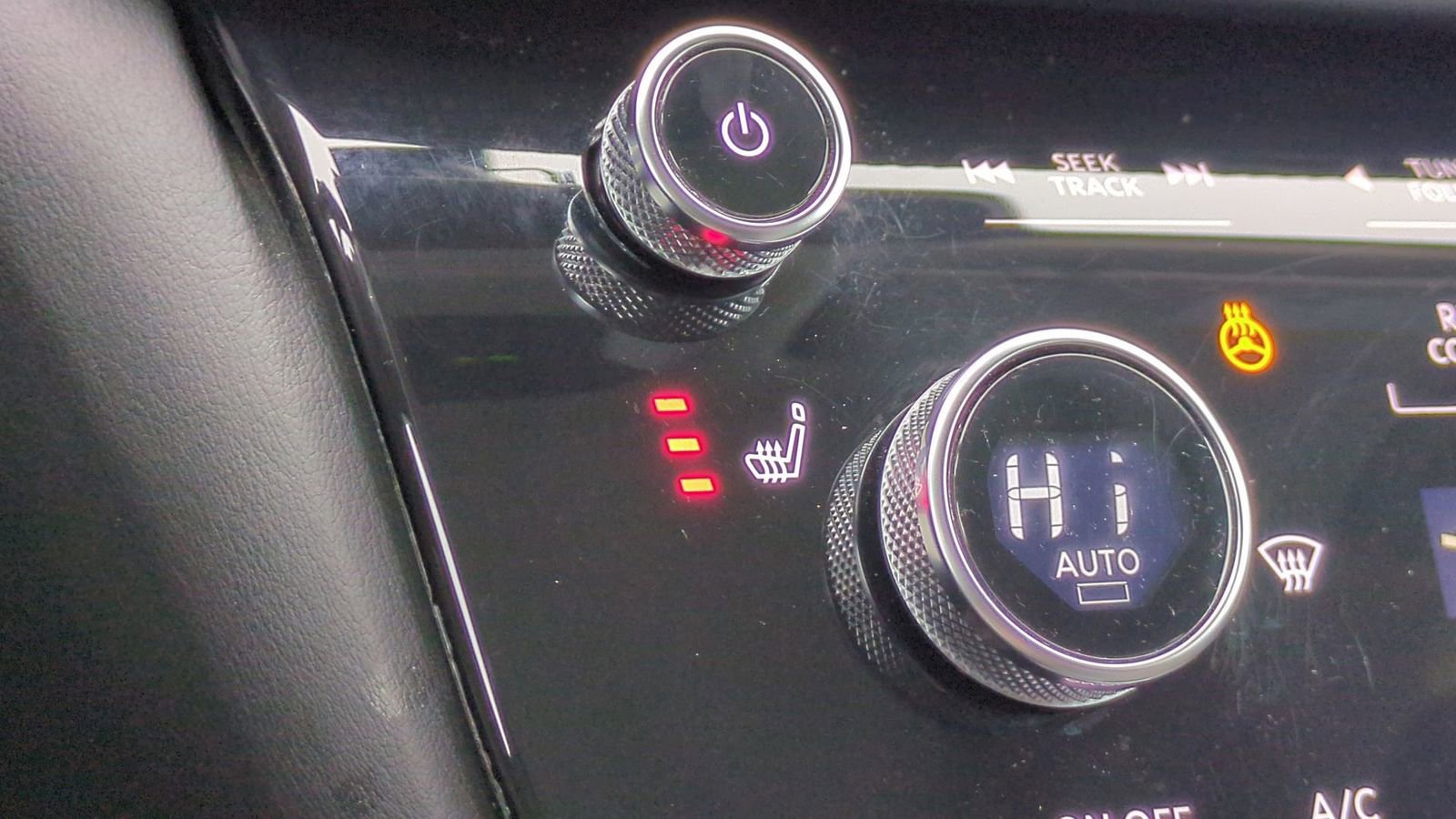 Used 2023 INFINITI QX60 Luxe image 34