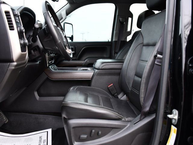 Used 2017 GMC Sierra 2500 Denali w/ Duramax Plus Package image 17