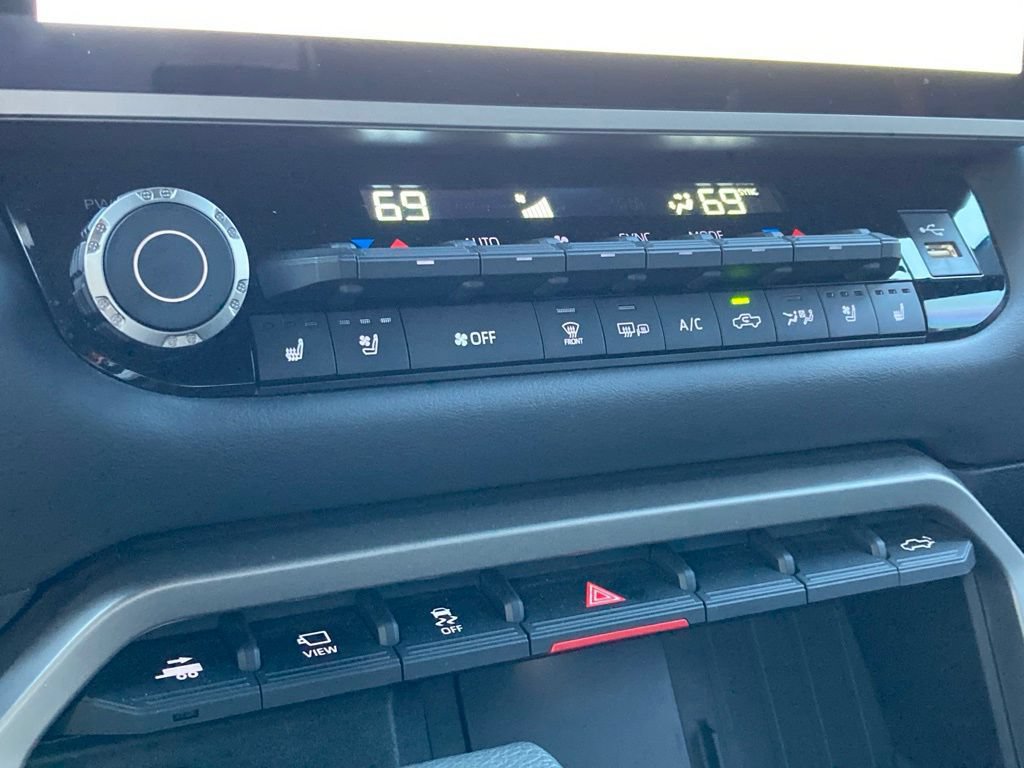 Certified 2026 Toyota Tundra Platinum AWD/4WD image 26