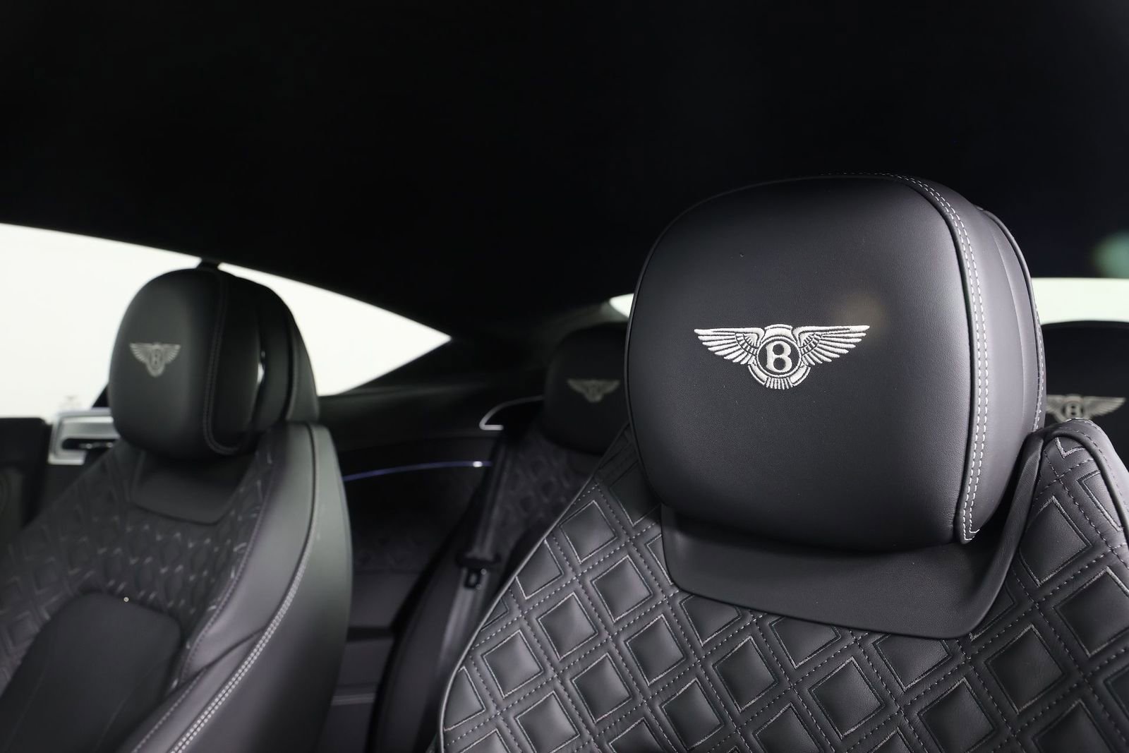 Used 2021 Bentley Continental GT image 25