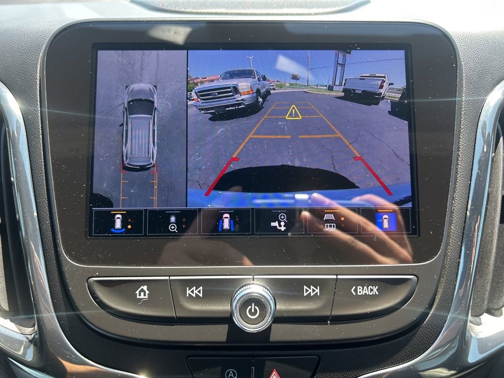 Used 2023 Chevrolet Equinox RS w/ RS Leather Package FWD image 34