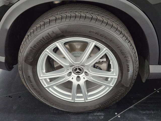 Used 2025 Mercedes-Benz GLC 300 image 10